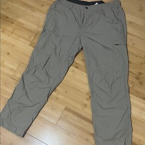 Columbia Men's Tan Cargo Pants